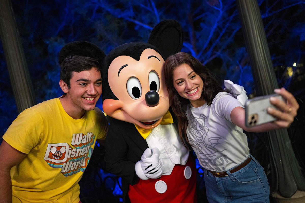 Mickey Mouse selfie at Disney World