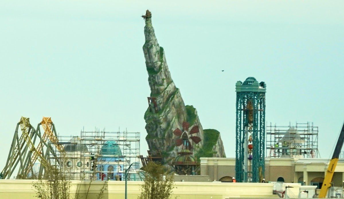 Isle of Berk, Stardust Racers, and the Epic Universe Chronos view from Universal Stella Nova Resort