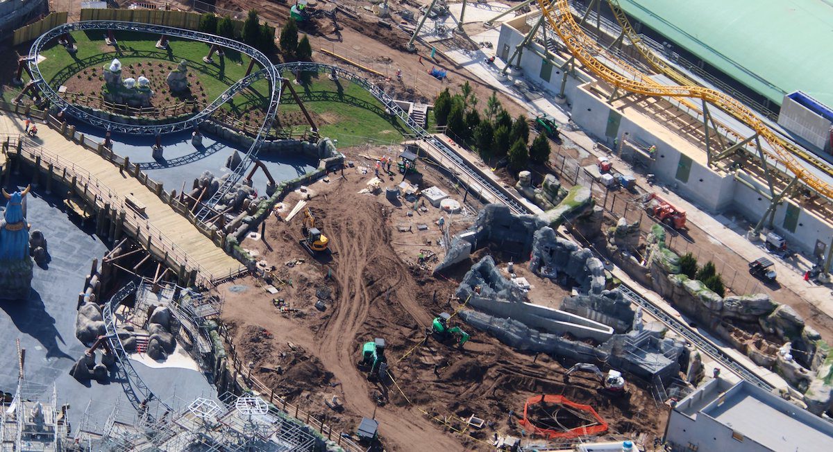 How to Train Your Dragon – Isle of Berk construction at Epic Universe