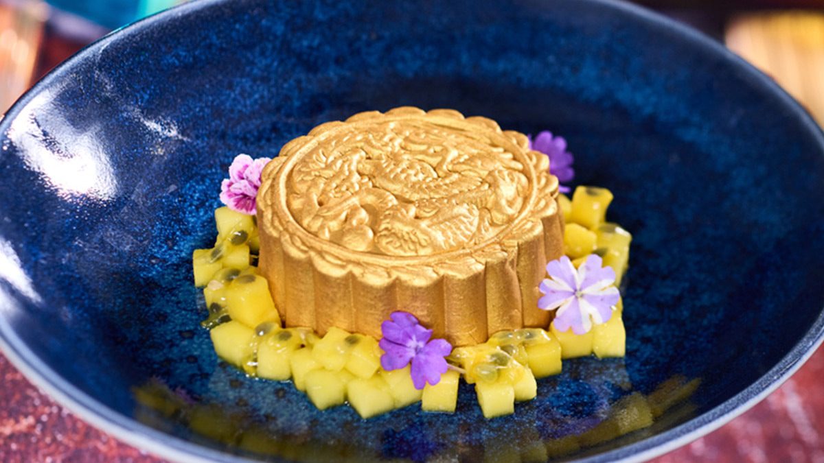 Passion Fruit Moon Cake, Epic Universe food