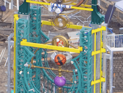 Chronos tower construction, Epic Universe