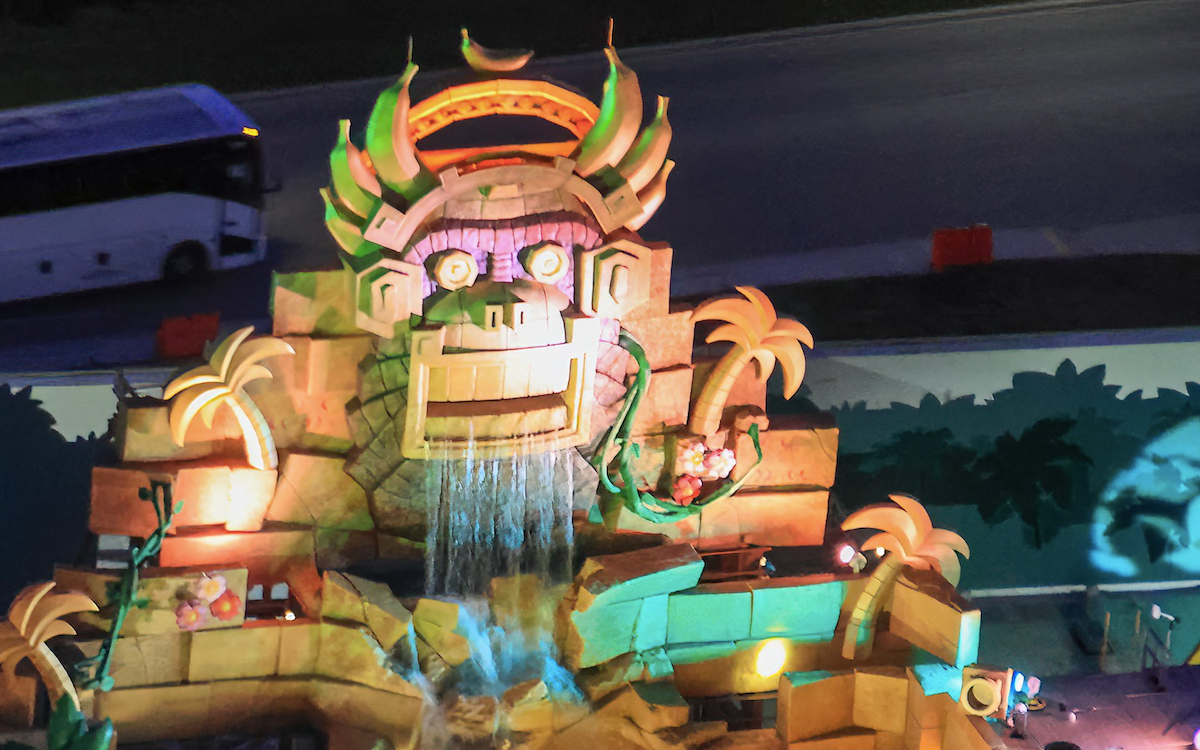 Golden Temple, Epic Universe at night