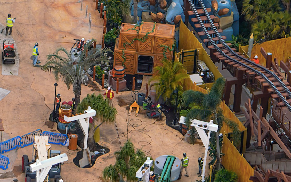 Side view of interactive game in Donkey Kong Country