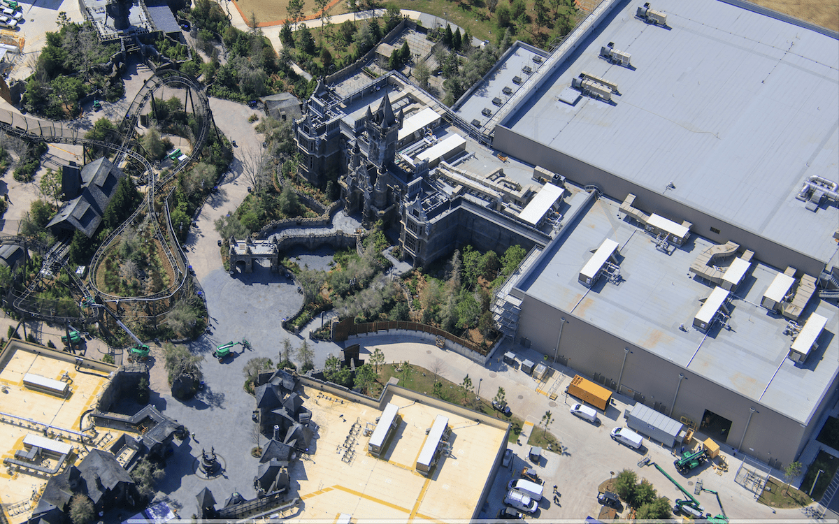 Frankenstein Manor with showbuilding
