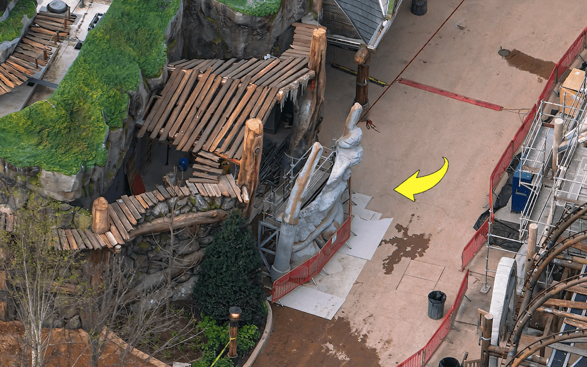 Closer look at Snow Wraith's home