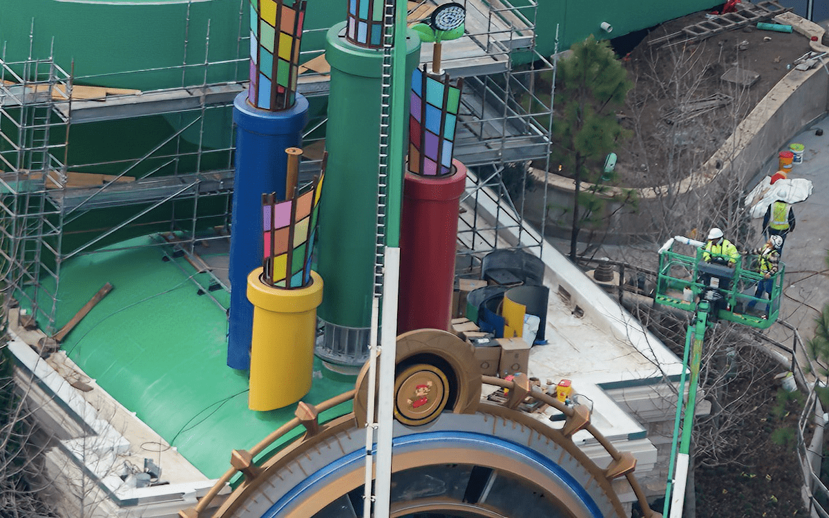 Super Nintendo World portal close up 