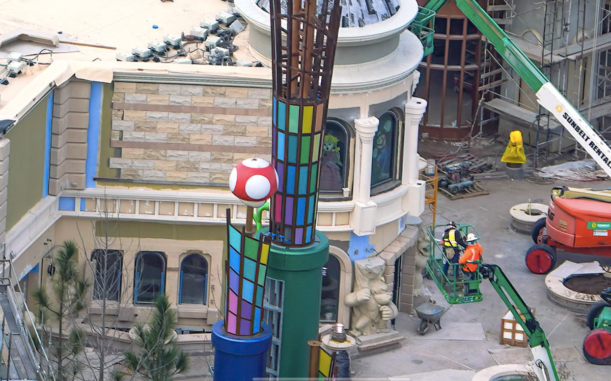 Super Mushroom on Super Nintendo World portal 